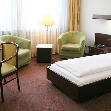 แอนดี ชตัดโฮเต็ล มึนเช่น Hotel มิวนิก ภายนอก รูปภาพ