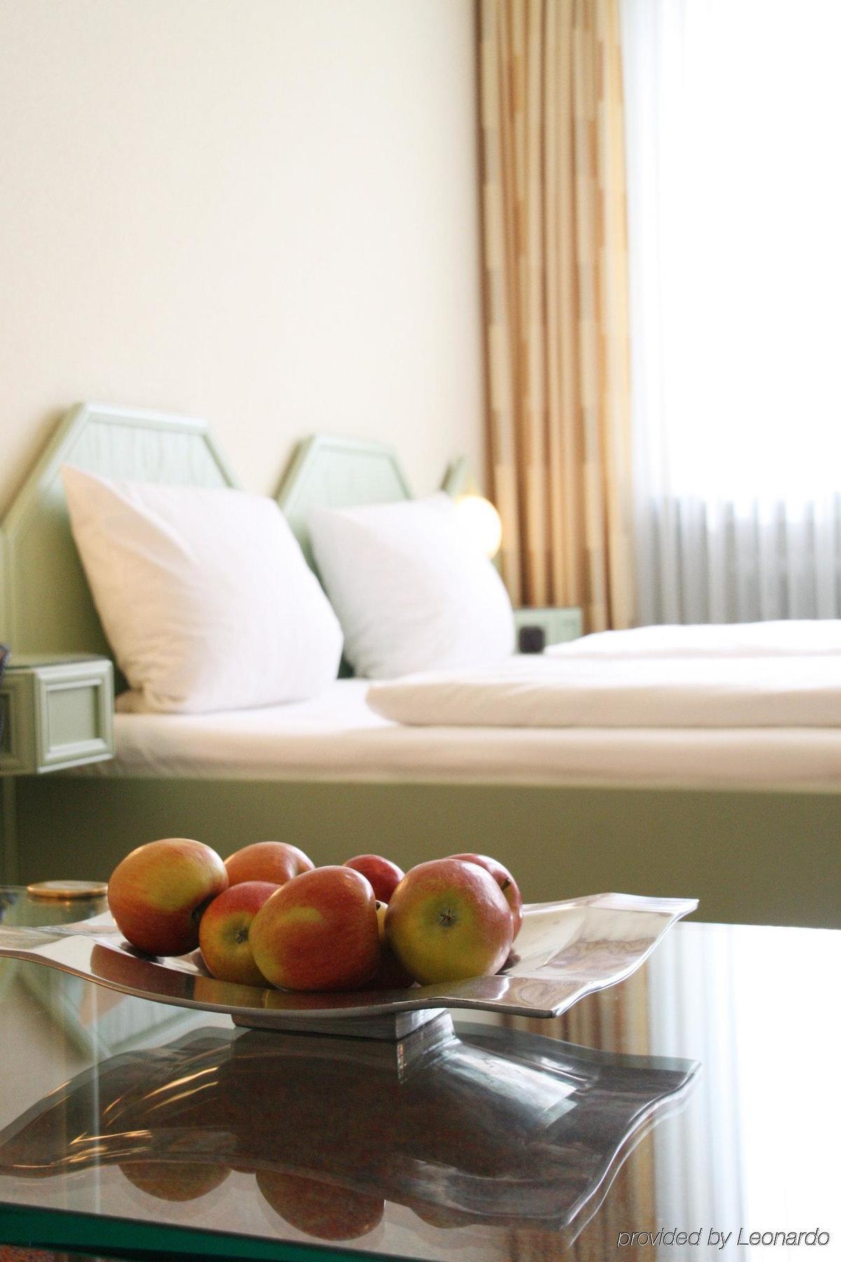 แอนดี ชตัดโฮเต็ล มึนเช่น Hotel มิวนิก ภายนอก รูปภาพ