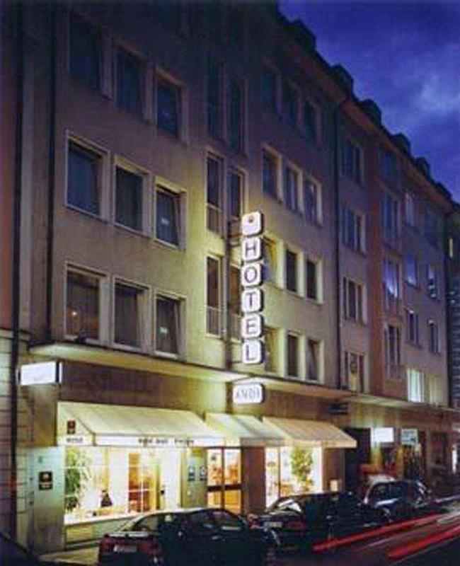 แอนดี ชตัดโฮเต็ล มึนเช่น Hotel มิวนิก ภายนอก รูปภาพ